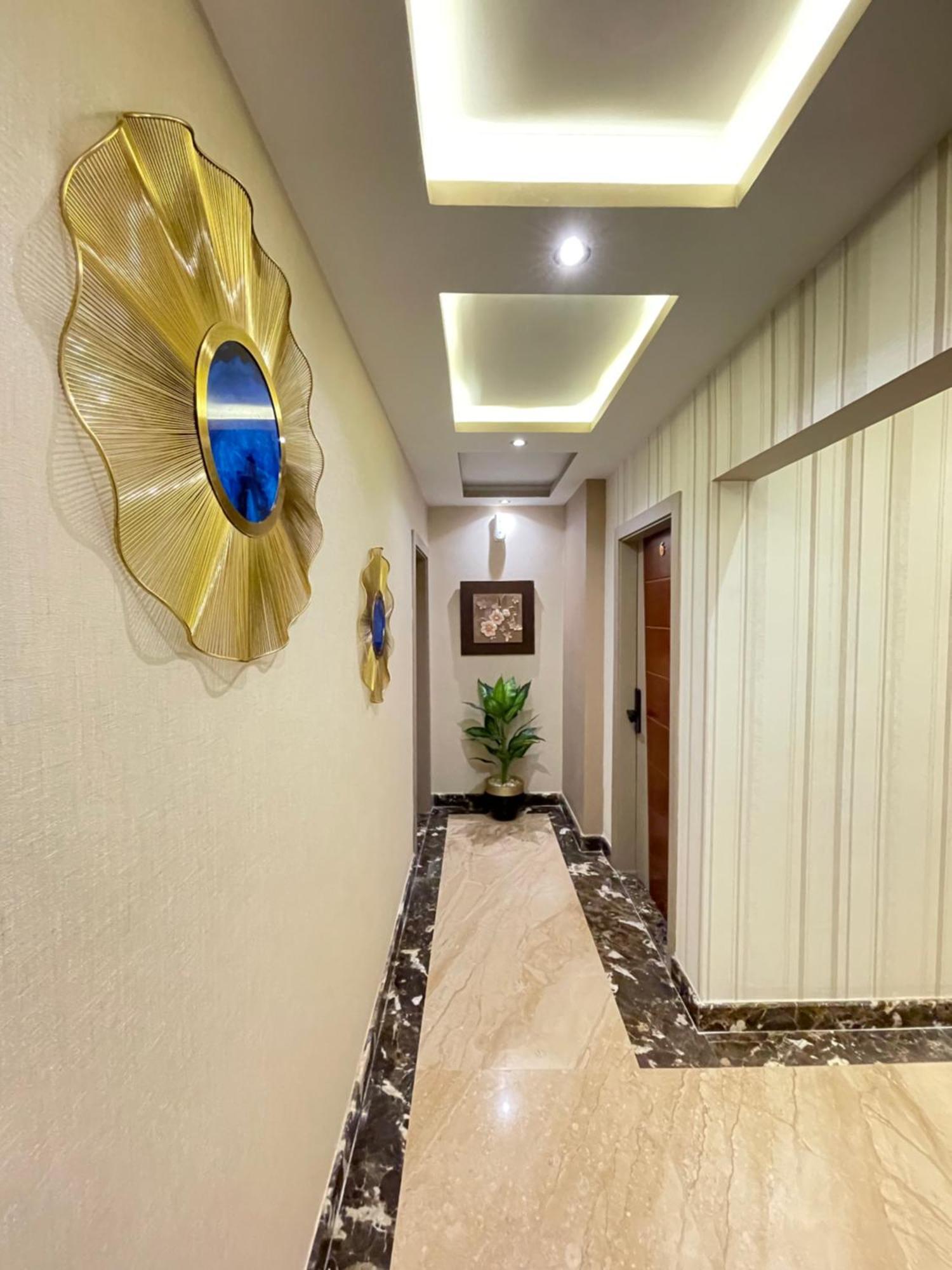 Luxury House 1200-5