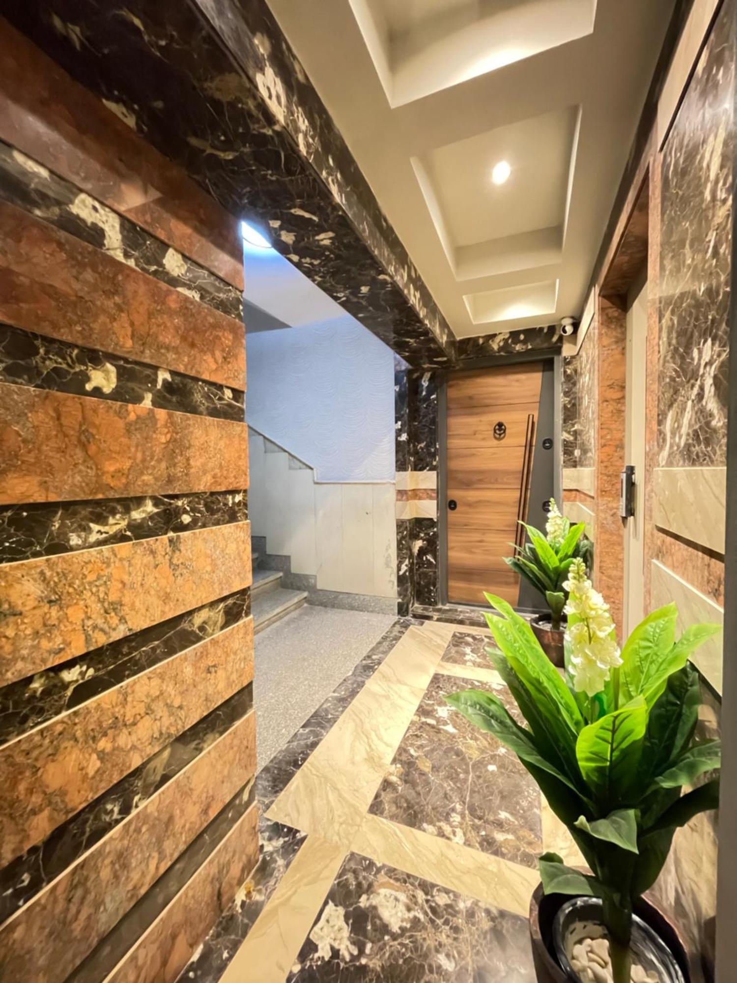 Luxury House 1200-5 Appartamento *